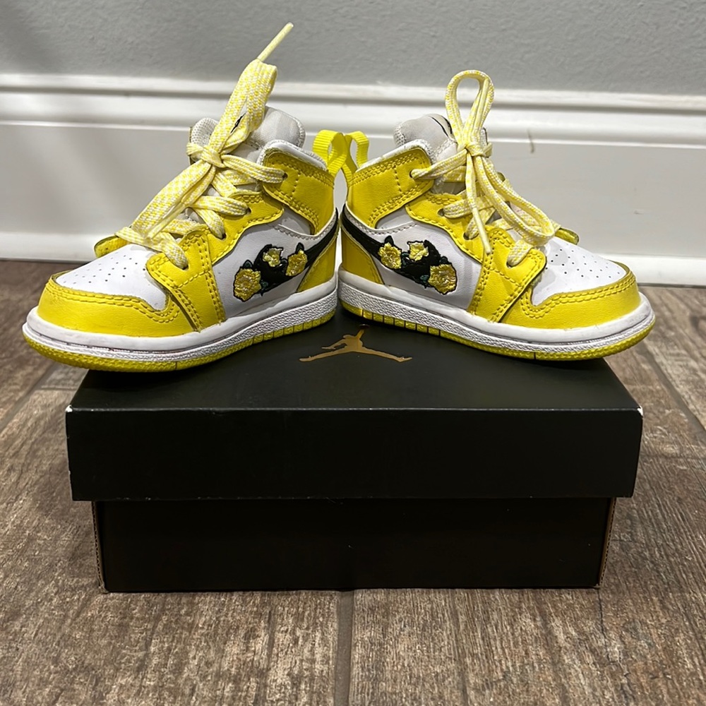 AIR JORDAN 1 MID SE (TD) ‘ROSE PATCH - DYNAMIC YELLOW' size 4c